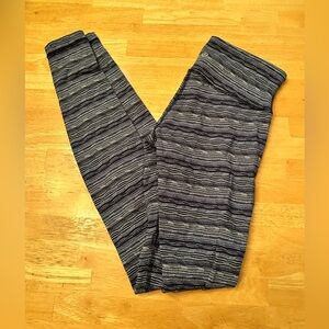 Lululemon leggings size 4